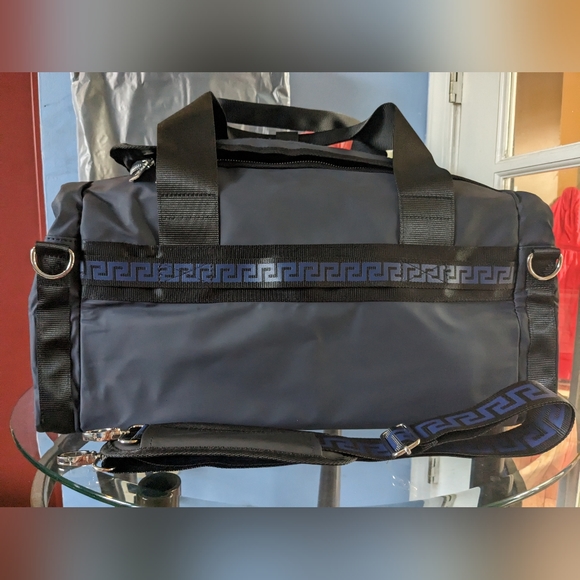 Versace - Picture 7 of 15